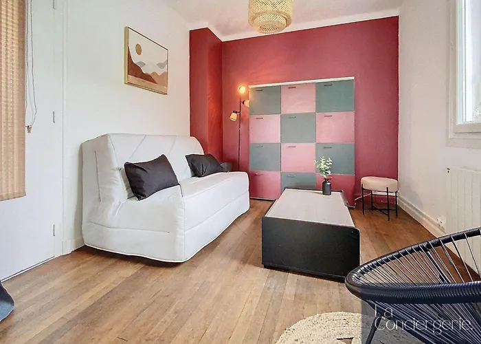 Beausoleil - Futuroscope - Laconciergerie * Chasseneuil-du-Poitou